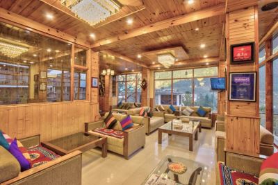 Snow Peak Retreat Manali