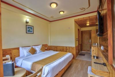 Snow Peak Retreat Manali