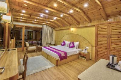 Snow Peak Retreat Manali